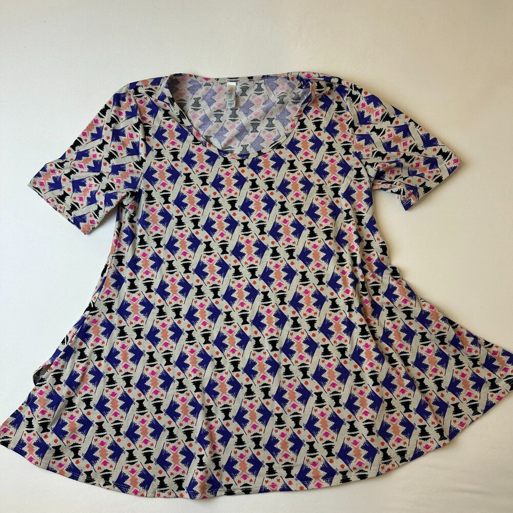 LuLaRoe Shirt Womens Medium Multicolor Geometric Tunic Scoop Neck Short Sleeve